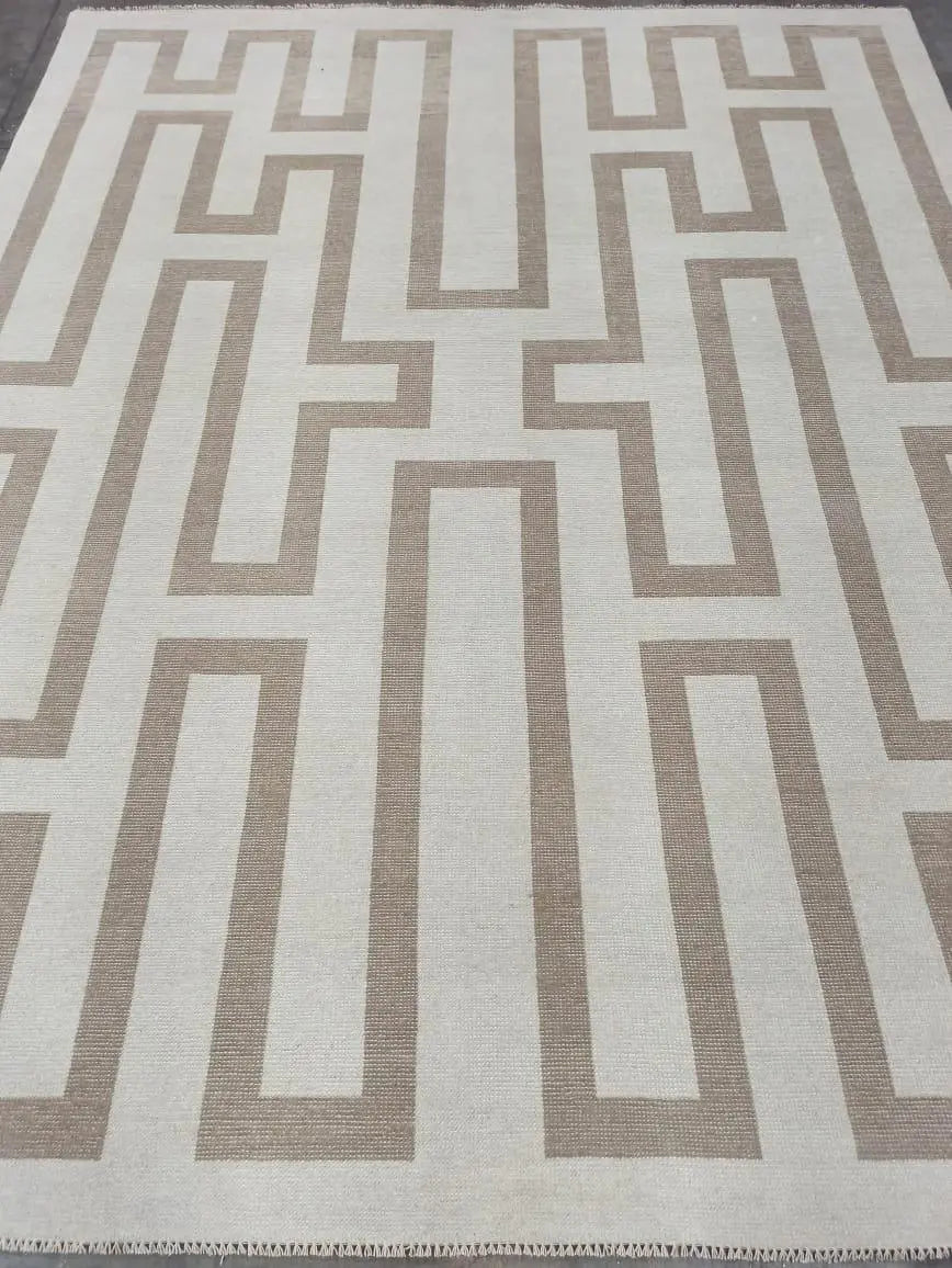 Garden Maze - Milagro Collective