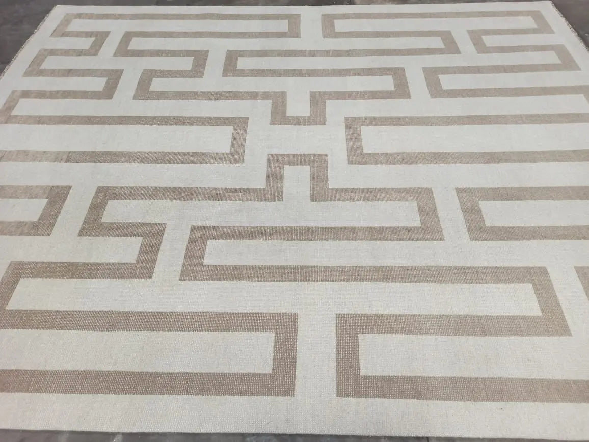 Garden Maze - Milagro Collective