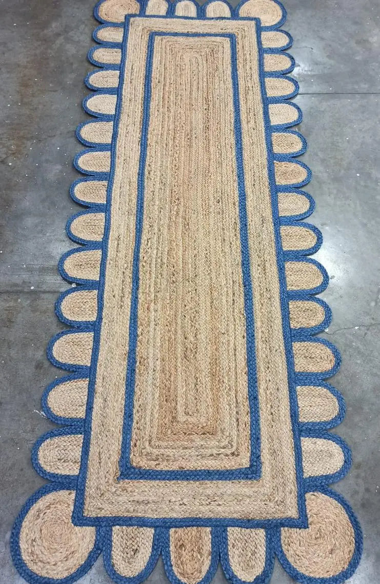 Scallop Jute with Classic Blue Border - Milagro Collective