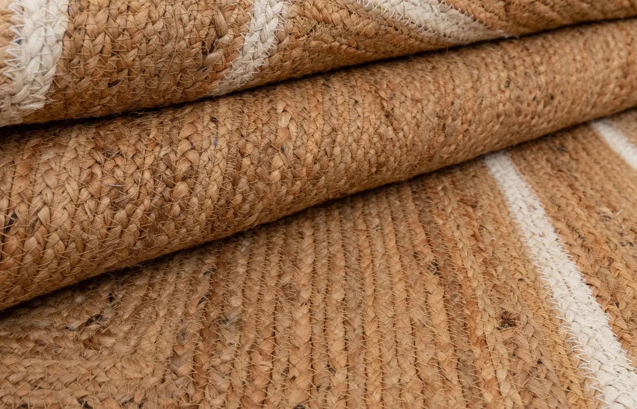 Scallop Jute with White Border - Milagro Collective