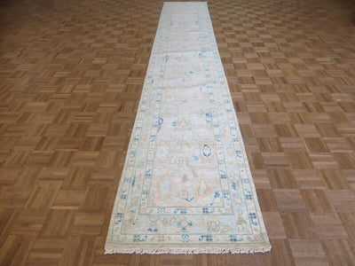 Gustavo 2’6” x 15 (in stock)