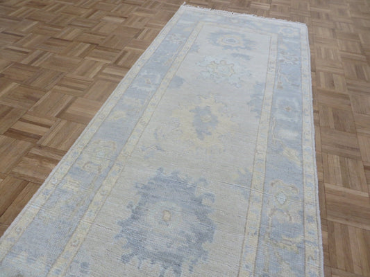 Nell 2’6” x 10 (in stock)