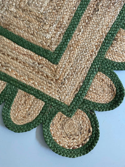 Scallop Jute with Green Border - Milagro Collective