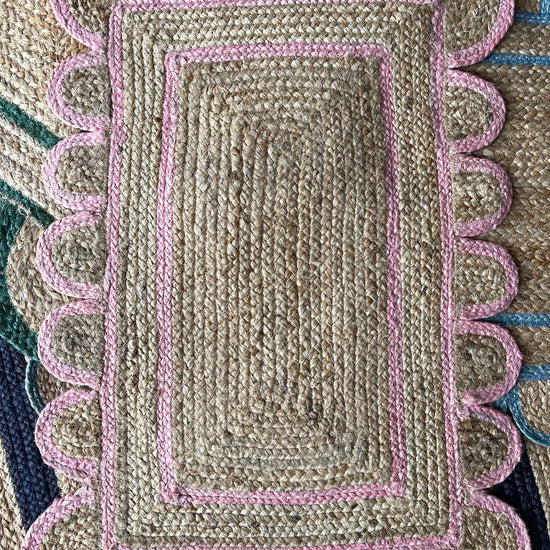 Scallop Jute with Light Pink Border - Milagro Collective