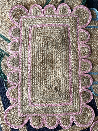 Scallop Jute with Light Pink Border - Milagro Collective