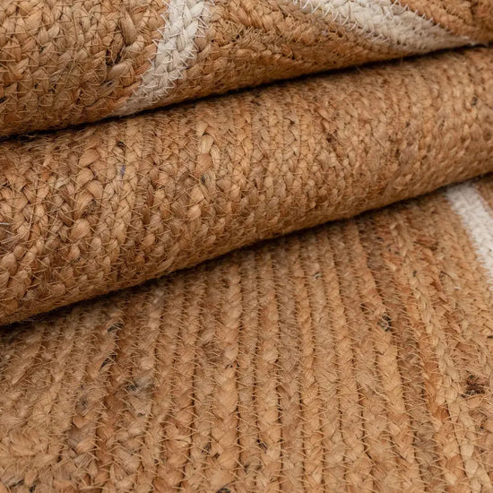 Scallop Jute with White Border - Milagro Collective