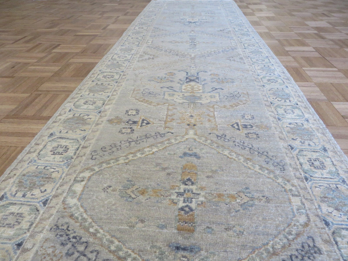 Ashcombe hand-knotted Peshawar runner — view 3
