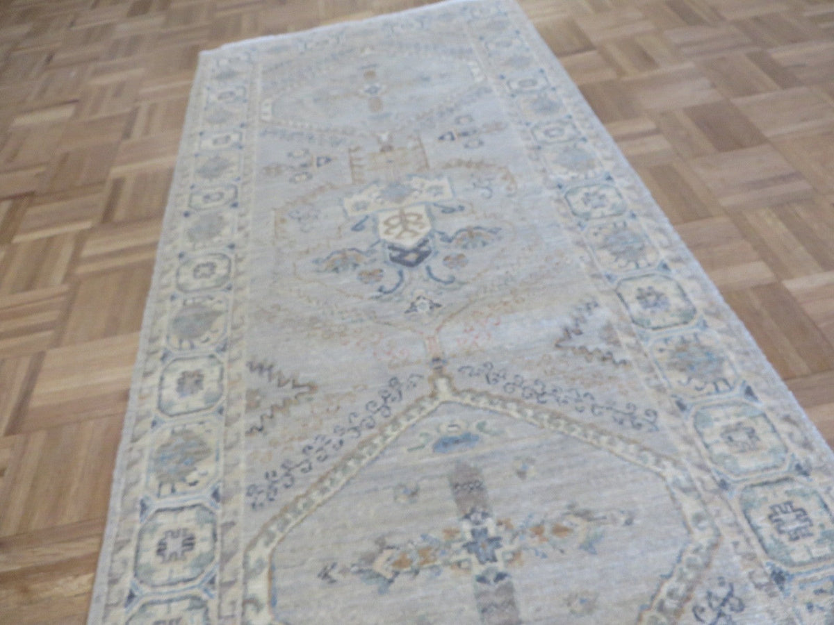 Ashcombe hand-knotted Peshawar runner — view 9
