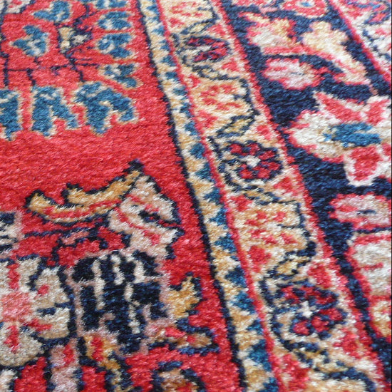 Fairfax vintage persian sarouk rug, detail view 6