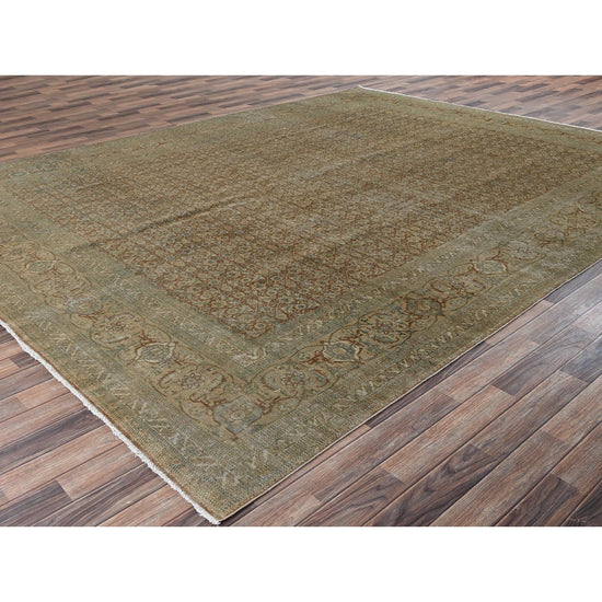 Fenwick vintage persian tabriz rug, detail view 4