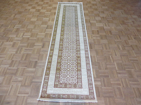 Hadleigh khotan-style peshawar runner, full rug view