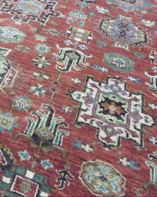 Isadora antiqued serapi heriz rug, detail view 4