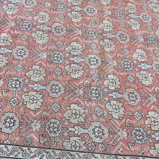 Montrose vintage persian mahal rug, detail view 4