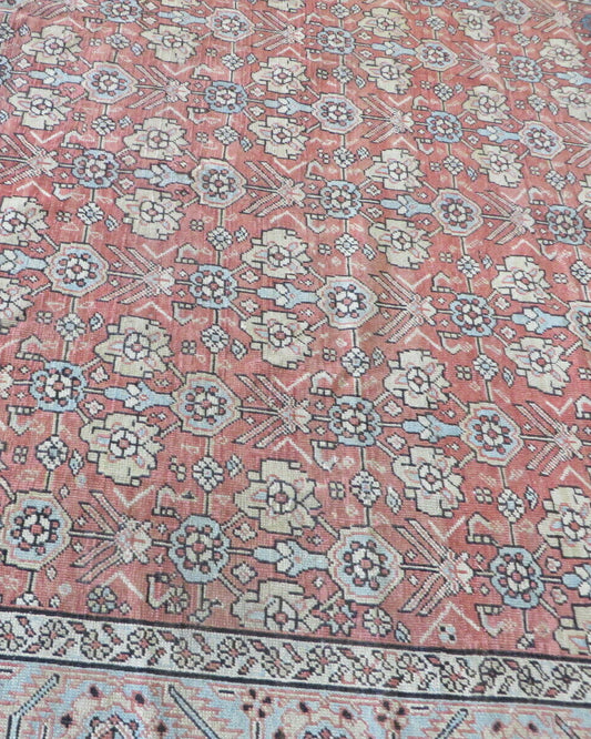 Montrose vintage persian mahal rug, detail view 4