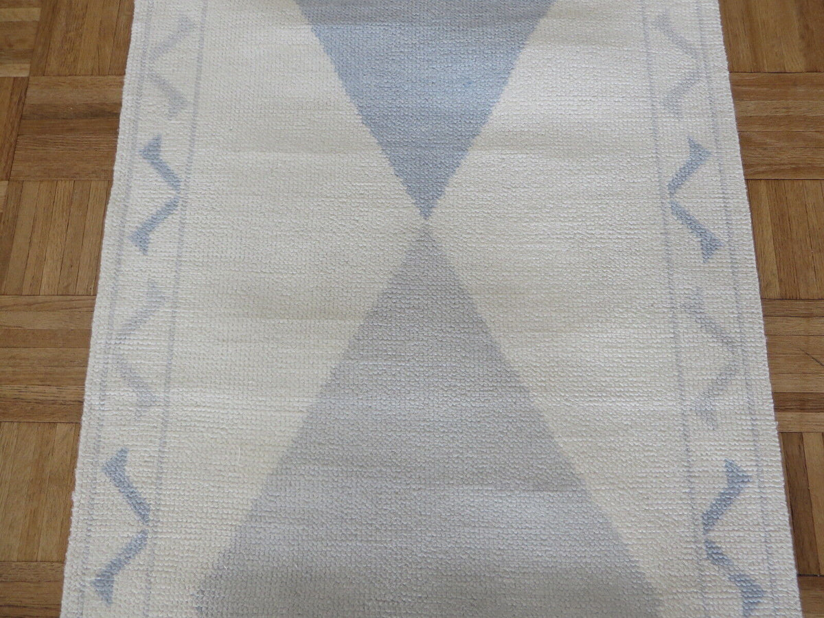 Geometric 2’6” x 12 photo 3